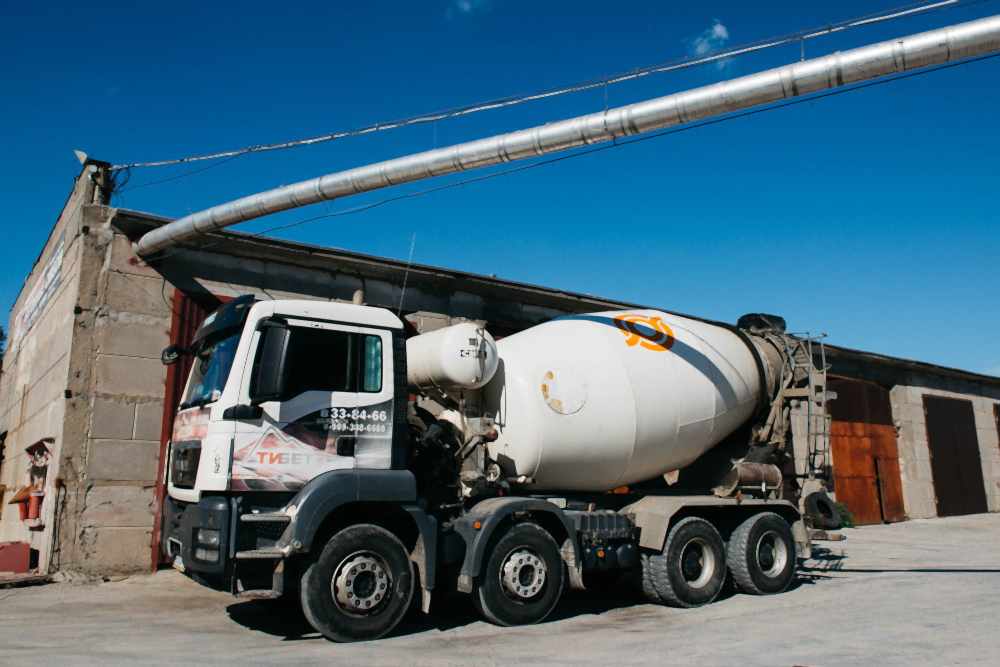 доставка бетона миксером